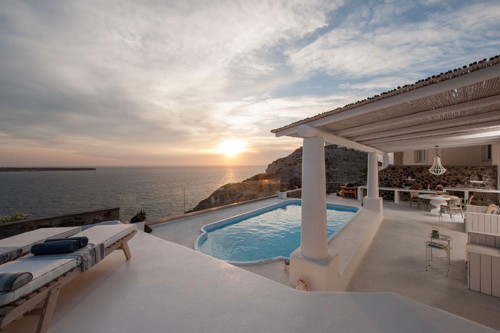 Ode Caldera & Sunset View